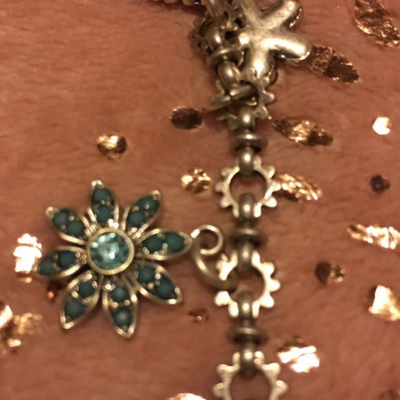 Necklace - Picture 4 of 7